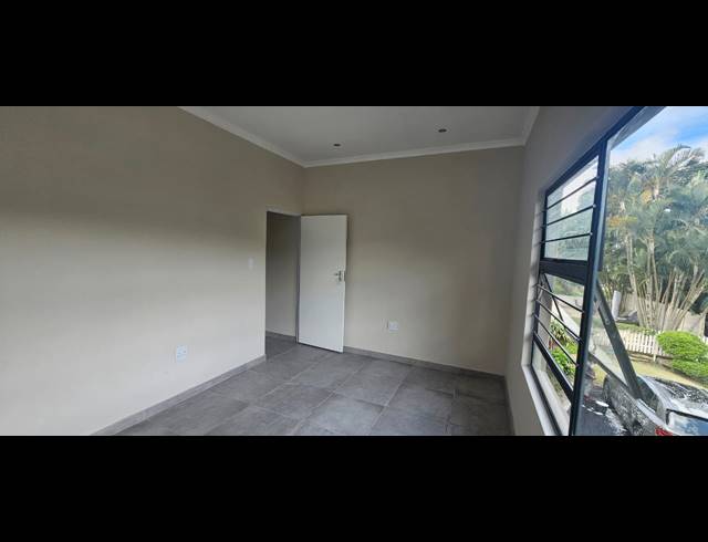 1 BEDROOM FLAT TO LET IN NORTHDENE